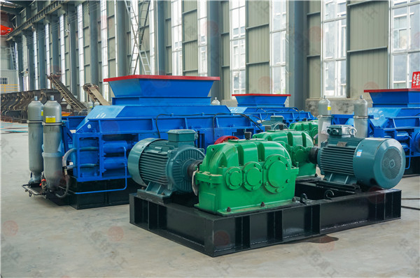 ����������ɰ��ʲô�C(j��)���p݁�����\(y��n)�и���(w��n)��